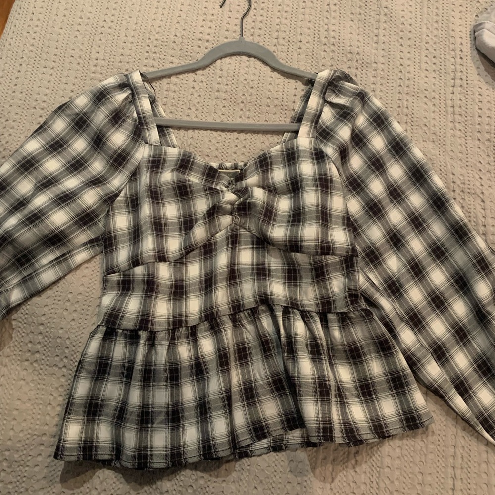 pleoine plaid peplum top